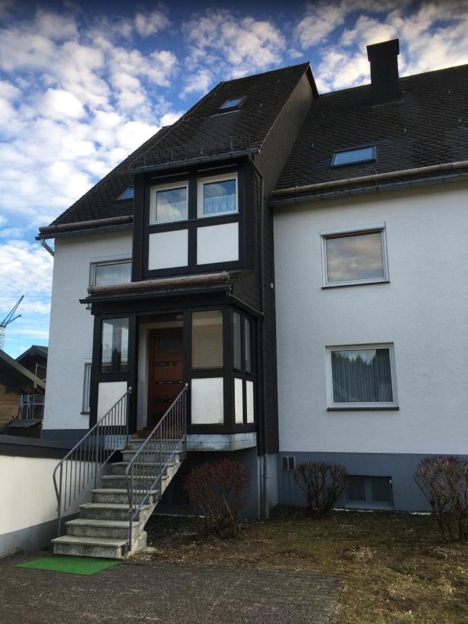Appartement An Der Erlebniskappe Mit Fahrradkeller Winterberg Luaran gambar