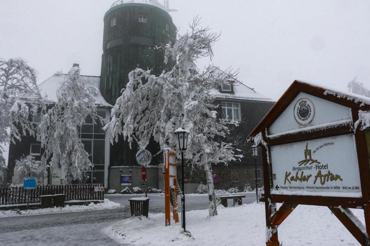 Appartement An Der Erlebniskappe Mit Fahrradkeller Winterberg Luaran gambar